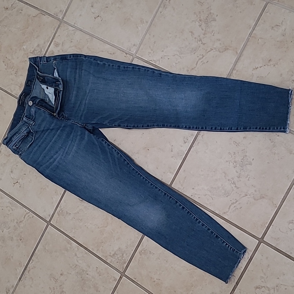Lucky Brand "Ava" Midrise skinny ankle classic basic thick blue jeans size 8/ 29